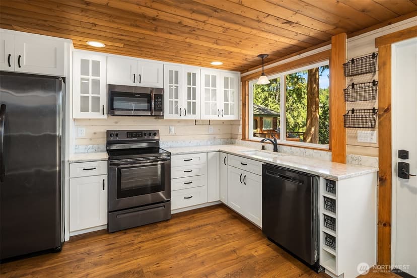 Property photo for 315 NW Lake Roesiger Road, Snohomish photo 9