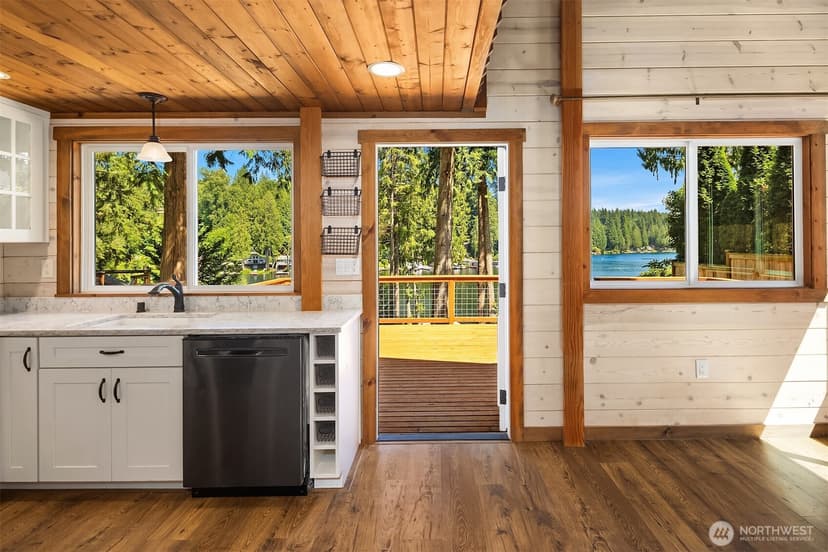 Property photo for 315 NW Lake Roesiger Road, Snohomish photo 8