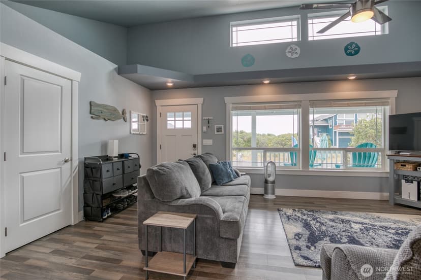 Property photo for 1155 Greenview Avenue SW, Ocean Shores photo 11