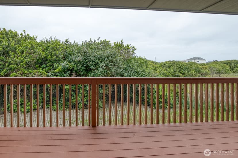 Property photo for 1155 Greenview Avenue SW, Ocean Shores photo 28