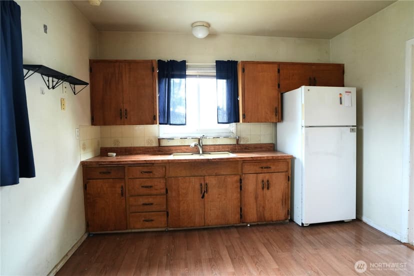 Property photo for 4508 S Lawrence Street, Tacoma photo 7