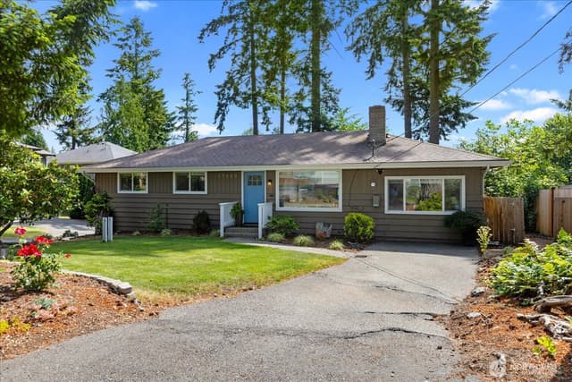 Property photo for 17925 57th Court W, Lynnwood photo 3