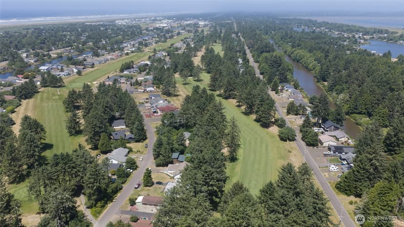 Property photo for 130 Octopus Avenue NE, Ocean Shores photo 31
