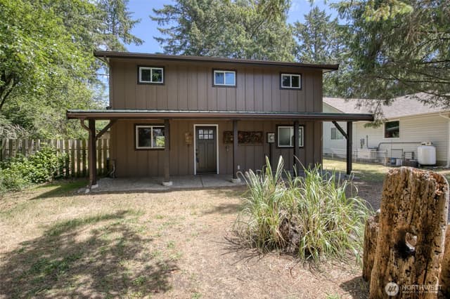 Property photo for 130 Octopus Avenue NE, Ocean Shores