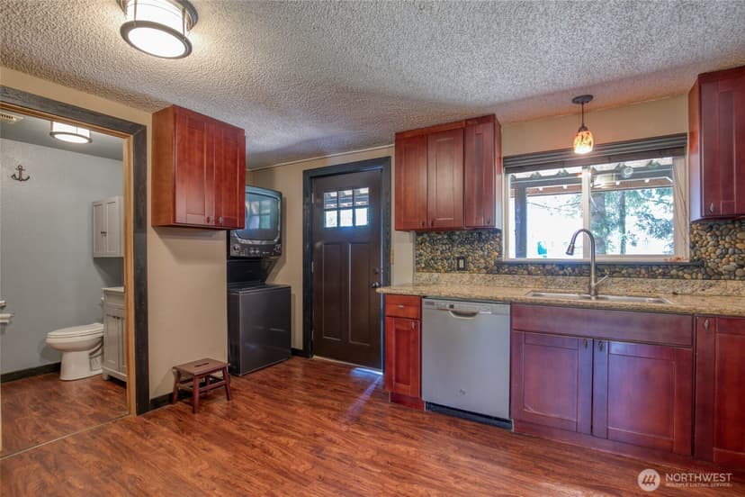 Property photo for 130 Octopus Avenue NE, Ocean Shores photo 10