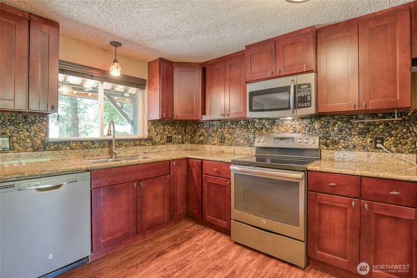 Property photo for 130 Octopus Avenue NE, Ocean Shores photo 8