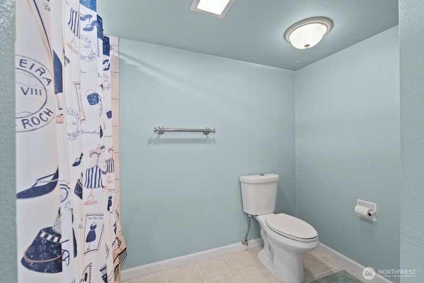 Property photo for 7826 Agate Drive SW, Lakewood photo 23