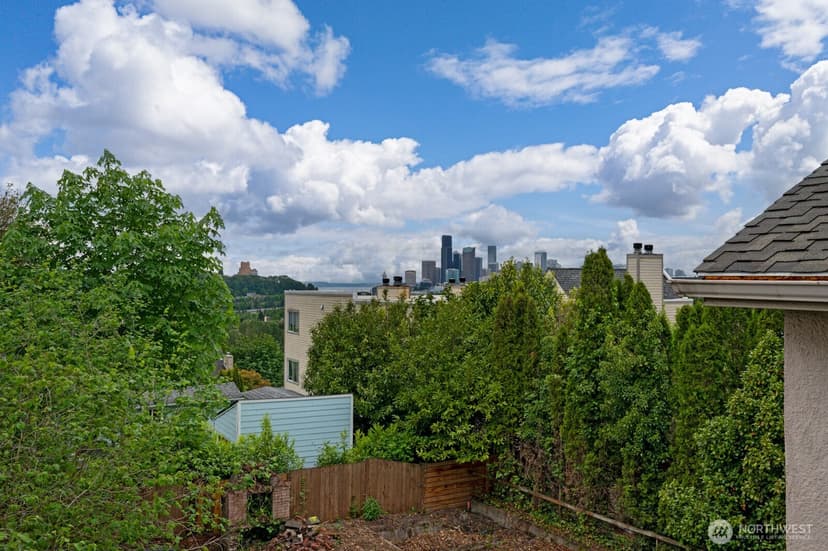 Property photo for 1543 31st Avenue S, Seattle photo 31
