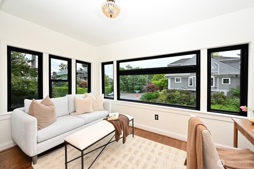 Property photo for 1543 31st Avenue S, Seattle photo 9