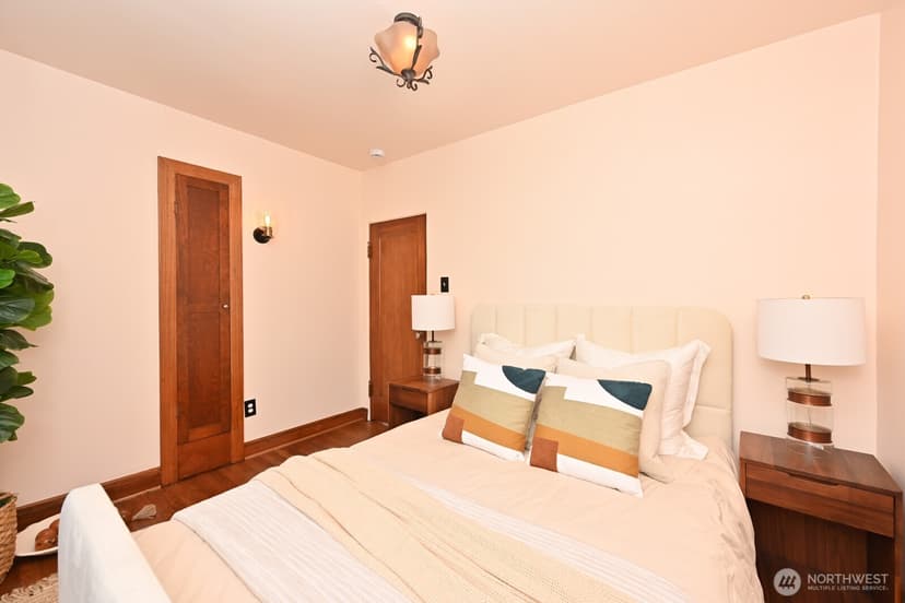 Property photo for 1543 31st Avenue S, Seattle photo 17