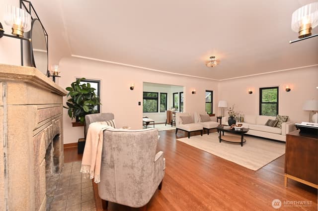Property photo for 1543 31st Avenue S, Seattle photo 5