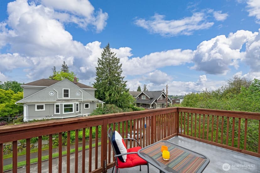 Property photo for 1543 31st Avenue S, Seattle photo 29