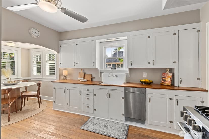 Property photo for 1920 16th Street, Everett photo 13