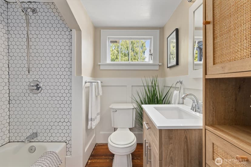 Property photo for 1920 16th Street, Everett photo 19