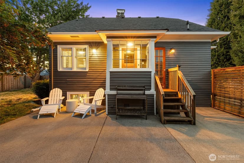 Property photo for 1920 16th Street, Everett photo 3