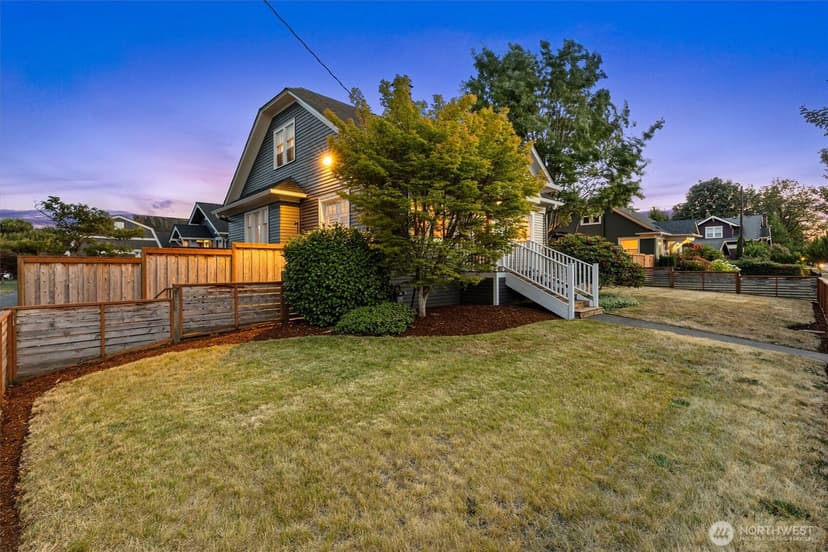Property photo for 1920 16th Street, Everett photo 36