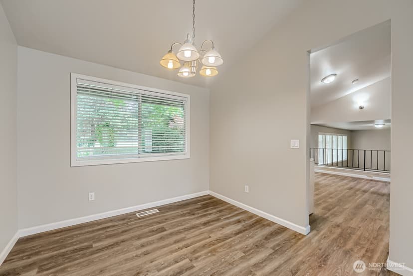 Property photo for 22206 SE 250th Street, Maple Valley photo 5