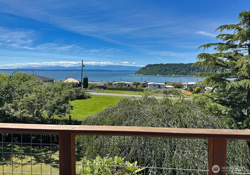 Property photo for 8216 Whidbey Drive, Clinton