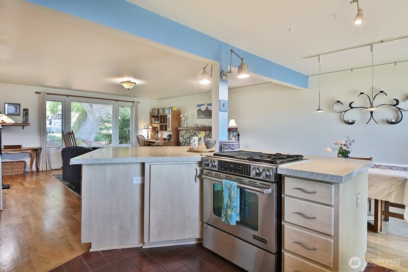 Property photo for 8216 Whidbey Drive, Clinton photo 14