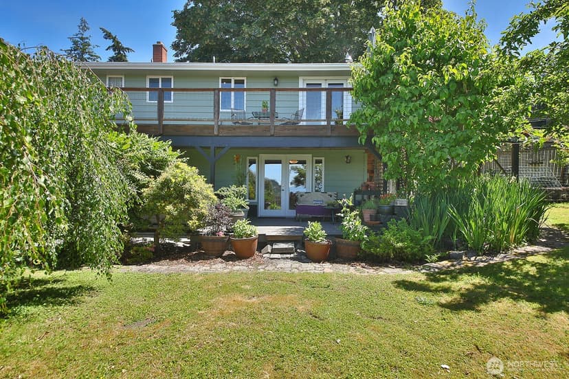 Property photo for 8216 Whidbey Drive, Clinton photo 7
