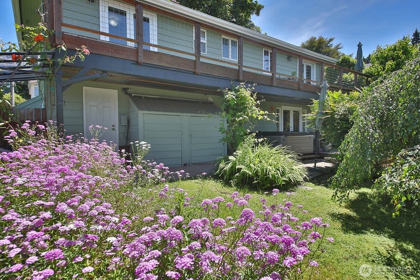 Property photo for 8216 Whidbey Drive, Clinton photo 8