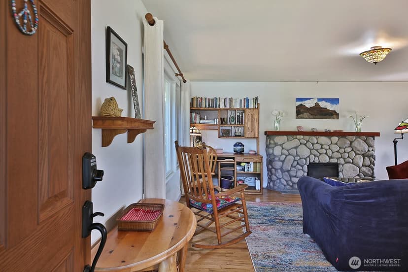 Property photo for 8216 Whidbey Drive, Clinton photo 11