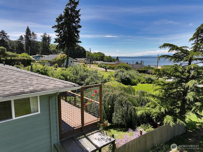 Property photo for 8216 Whidbey Drive, Clinton photo 6