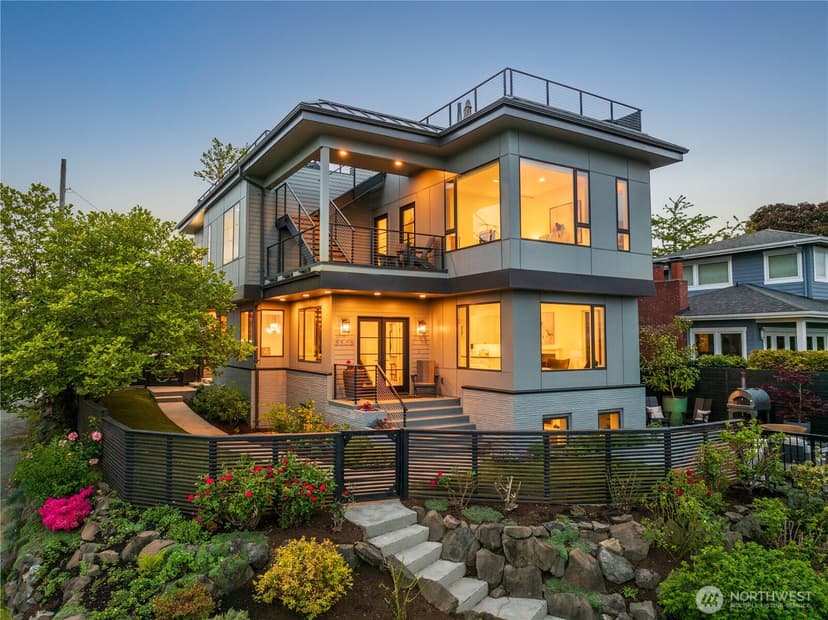 Property photo for 3303 37th Avenue W, Seattle