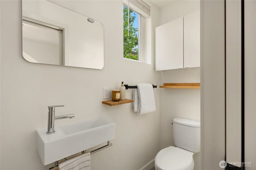 Property photo for 203 Madrona Way NE #F-1, Bainbridge Island photo 14