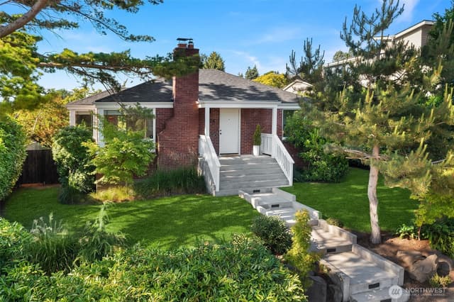 Property photo for 3124 W Raye Street, Seattle