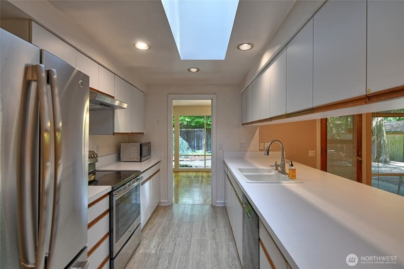 Property photo for 8808 SE 54th SE, Mercer Island photo 27
