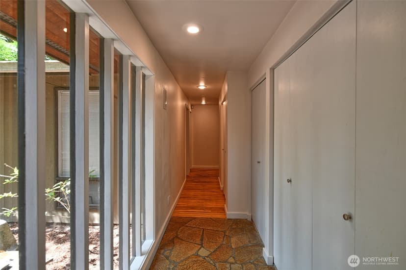 Property photo for 8808 SE 54th SE, Mercer Island photo 14