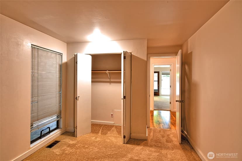 Property photo for 8808 SE 54th SE, Mercer Island photo 16