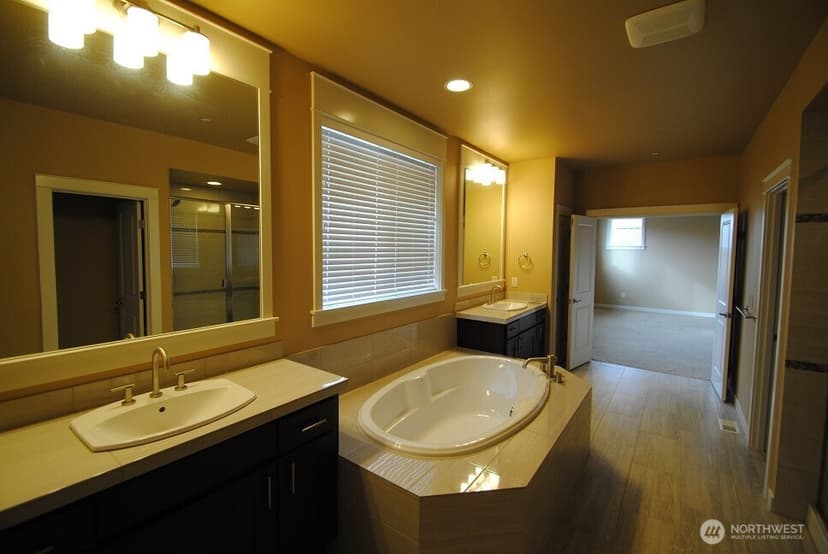 Property photo for 15945 NE 117th Street, Redmond photo 17