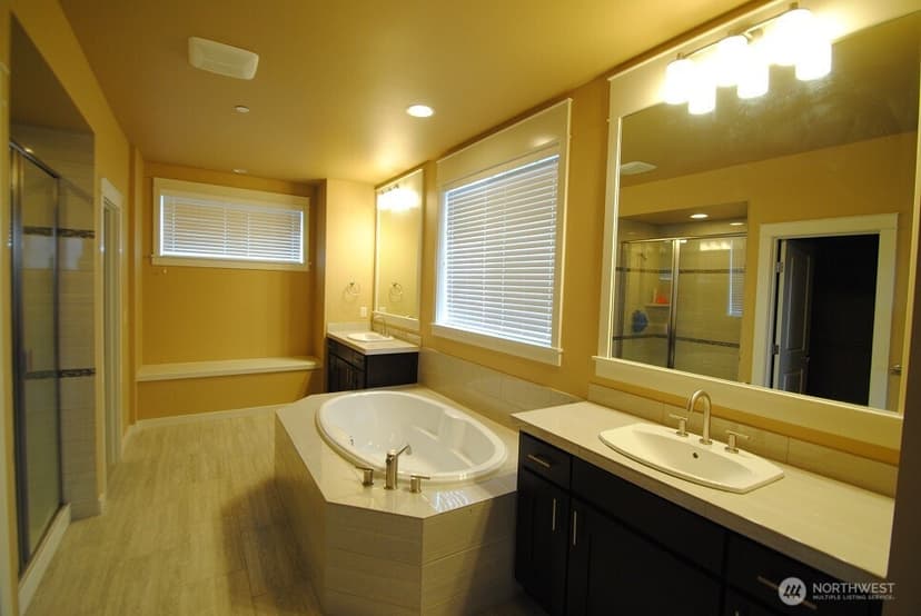 Property photo for 15945 NE 117th Street, Redmond photo 16