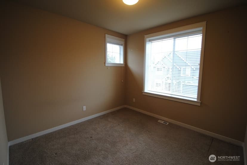Property photo for 15945 NE 117th Street, Redmond photo 9
