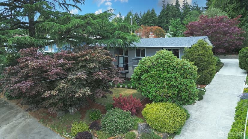 Property photo for 14630 4th Avenue S, Burien photo 2
