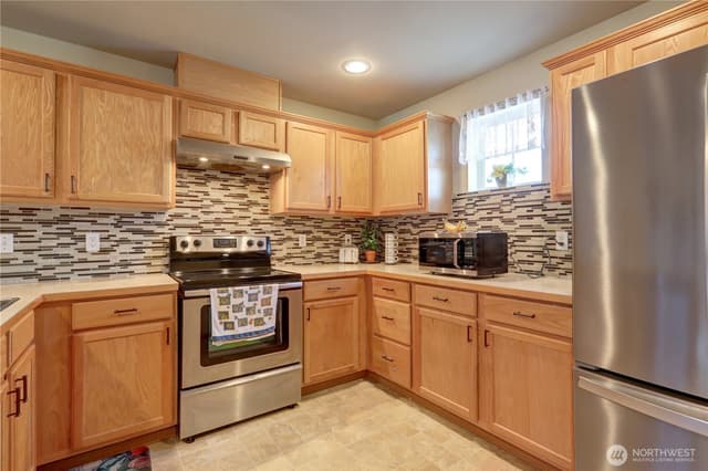 Property photo for 1014 E. 71st Street CT, Tacoma photo 5