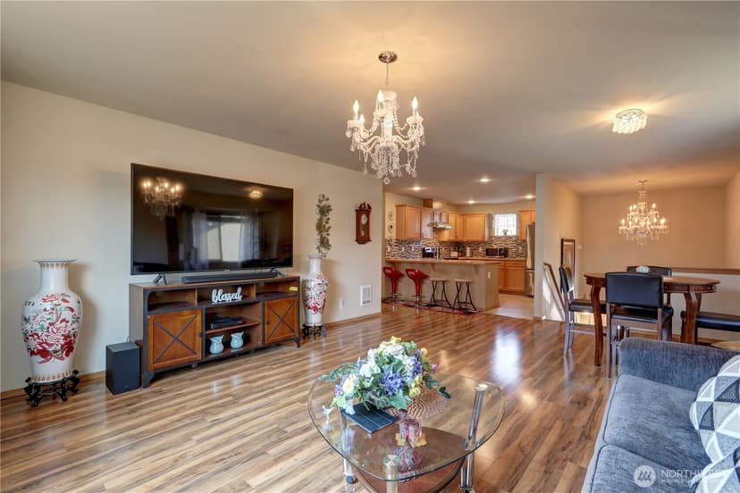 Property photo for 1014 E. 71st Street CT, Tacoma photo 6