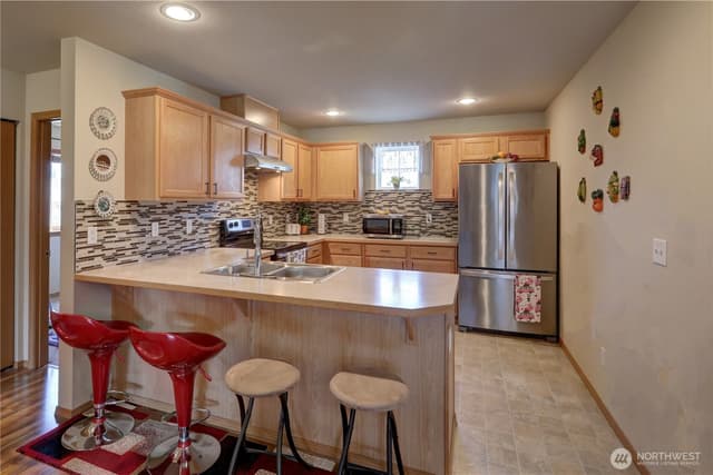 Property photo for 1014 E. 71st Street CT, Tacoma photo 3