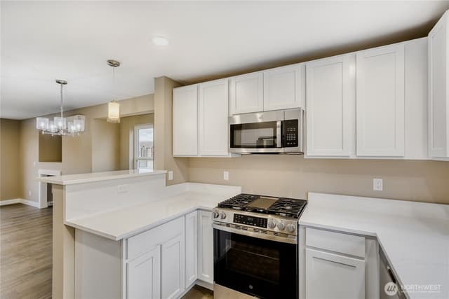 Property photo for 3403 S 144th Lane, Tukwila photo 4
