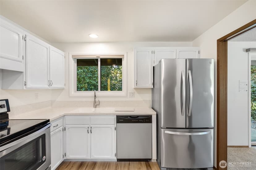 Property photo for 24832 12th Avenue S, Des Moines photo 15