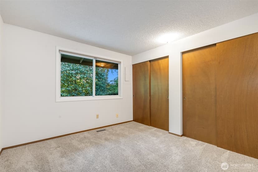 Property photo for 24832 12th Avenue S, Des Moines photo 23