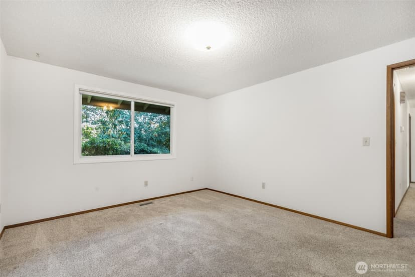 Property photo for 24832 12th Avenue S, Des Moines photo 19