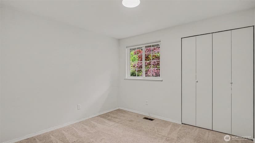 Property photo for 9605 132nd Street, Kirkland photo 12