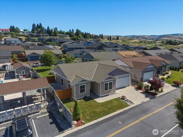Property photo for 566 Village Drive, Manson photo 2