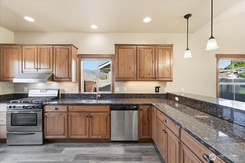 Property photo for 566 Village Drive, Manson photo 13
