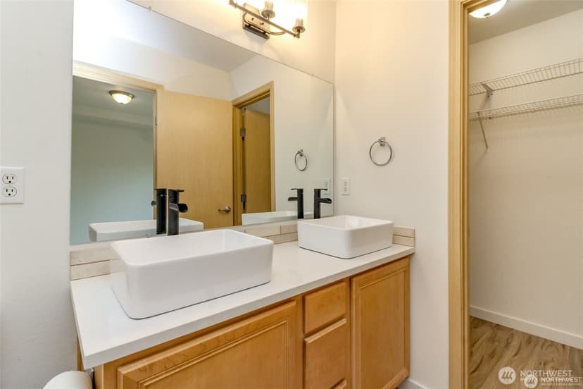 Property photo for 14810 68th Ave E, Puyallup photo 11