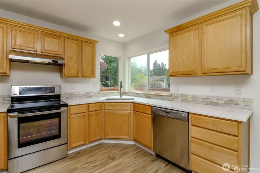 Property photo for 14810 68th Ave E, Puyallup photo 3