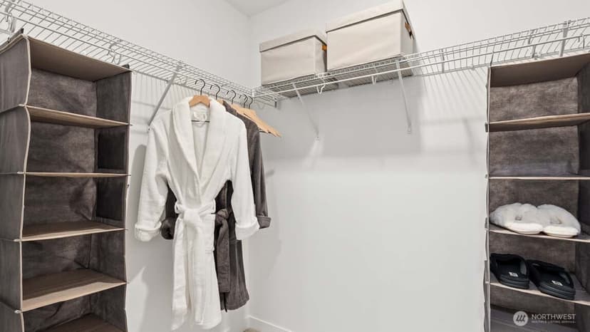 Property photo for 16830 20th Avenue W #D6, Lynnwood photo 11